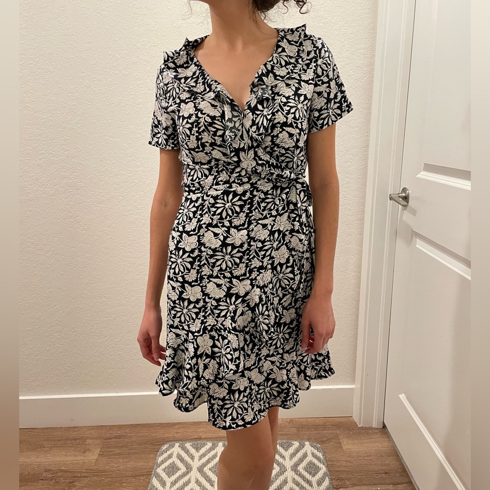 LOFT Dark Navy Blue White Floral Wrap Dress